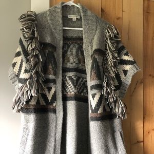 Short sleeve sweater White + Warren with fringe